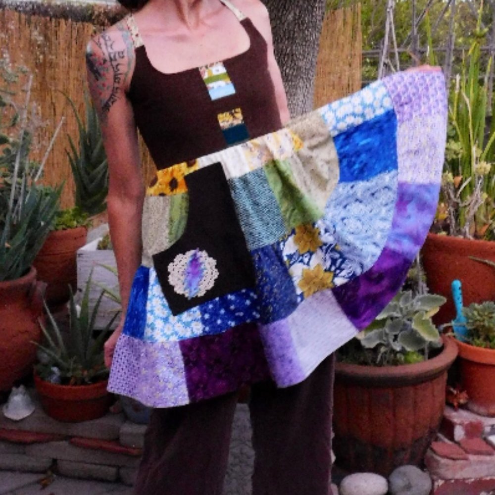 Spinny Tiered Apron Top || Hippie Patchwork